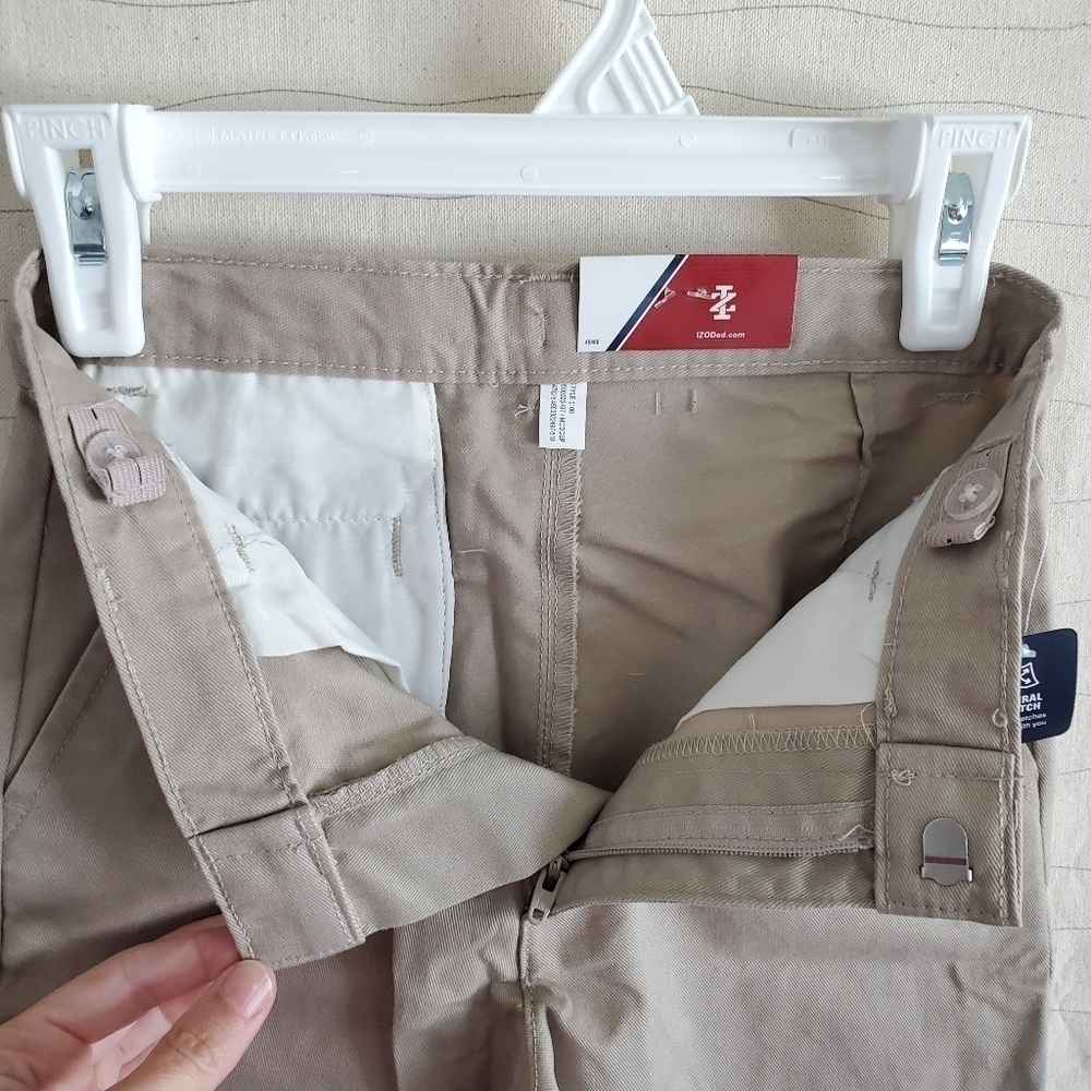 NEW Izod Youth Khaki Natural Stretch Flat Front Shorts Size 7 Regular - Picture 7 of 7